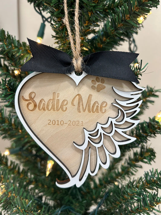 Heart memorial with wings